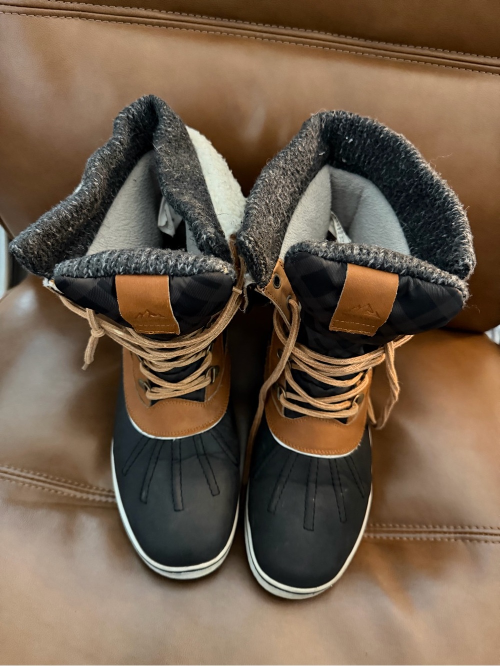 Women’s nsulated Winter Duck Boots - Black and Brown